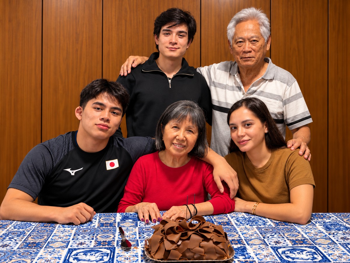 Sr. Luiz reunido com a família à mesa